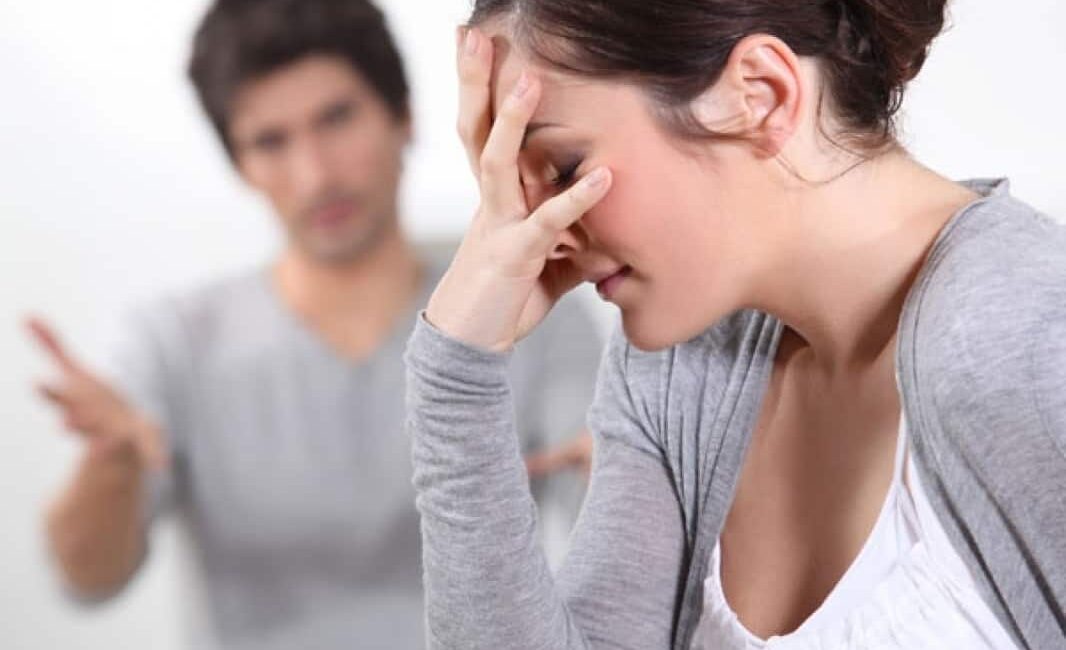 اكتئاب الزواج: الأسباب والأعراض، العلاج